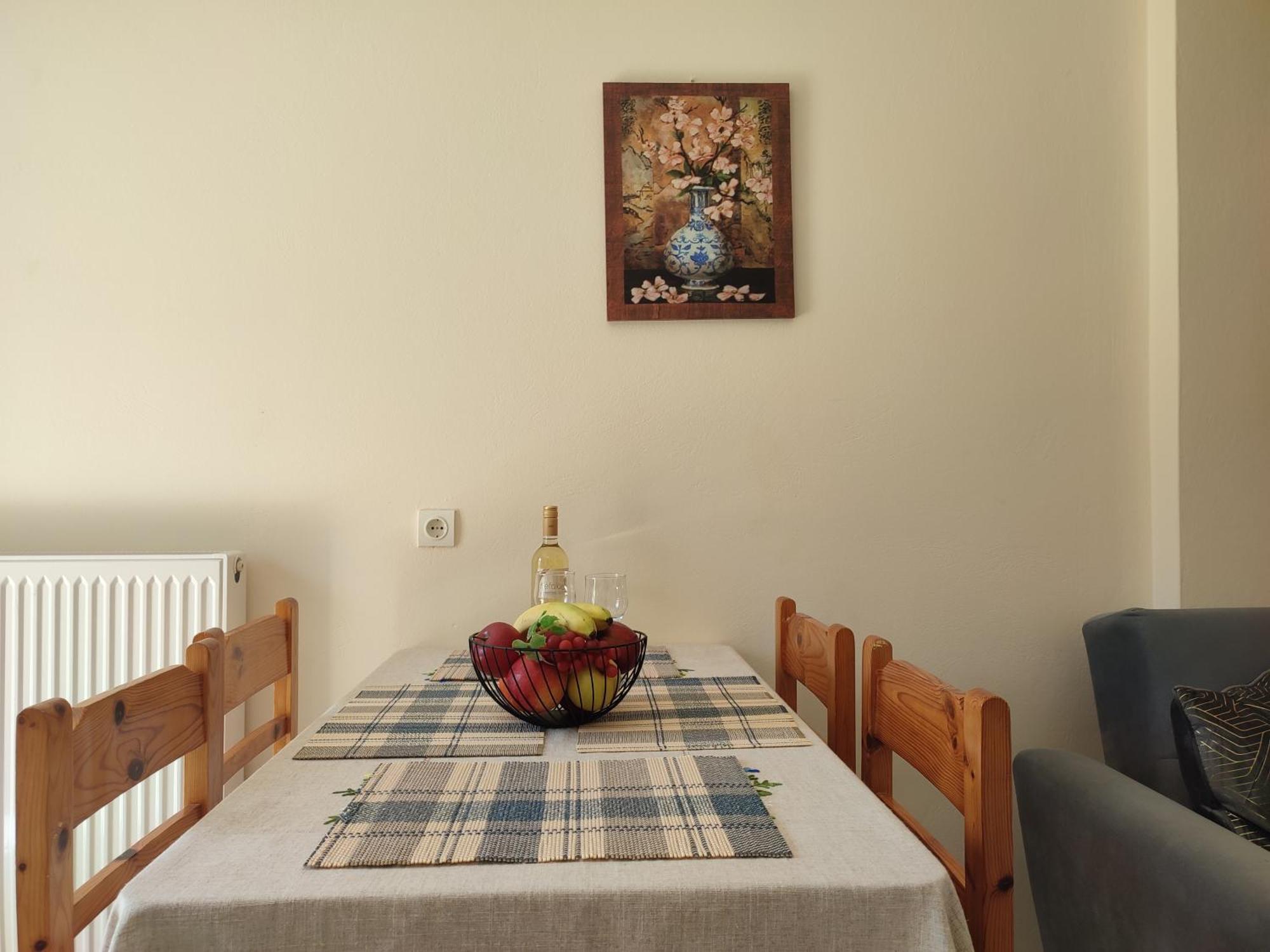 Dimitra's Cozy Dilináta